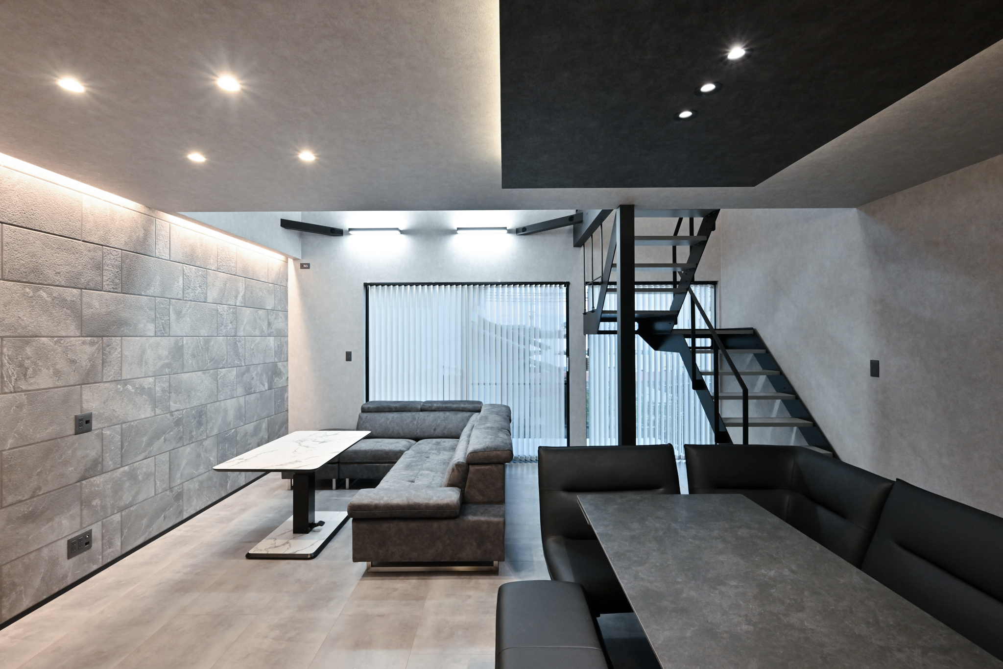 上質な雰囲気が漂う、大人かっこいい住まい。