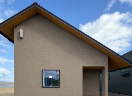 【完成見学会レポート】家族の視線がつながる、半平屋の住まい