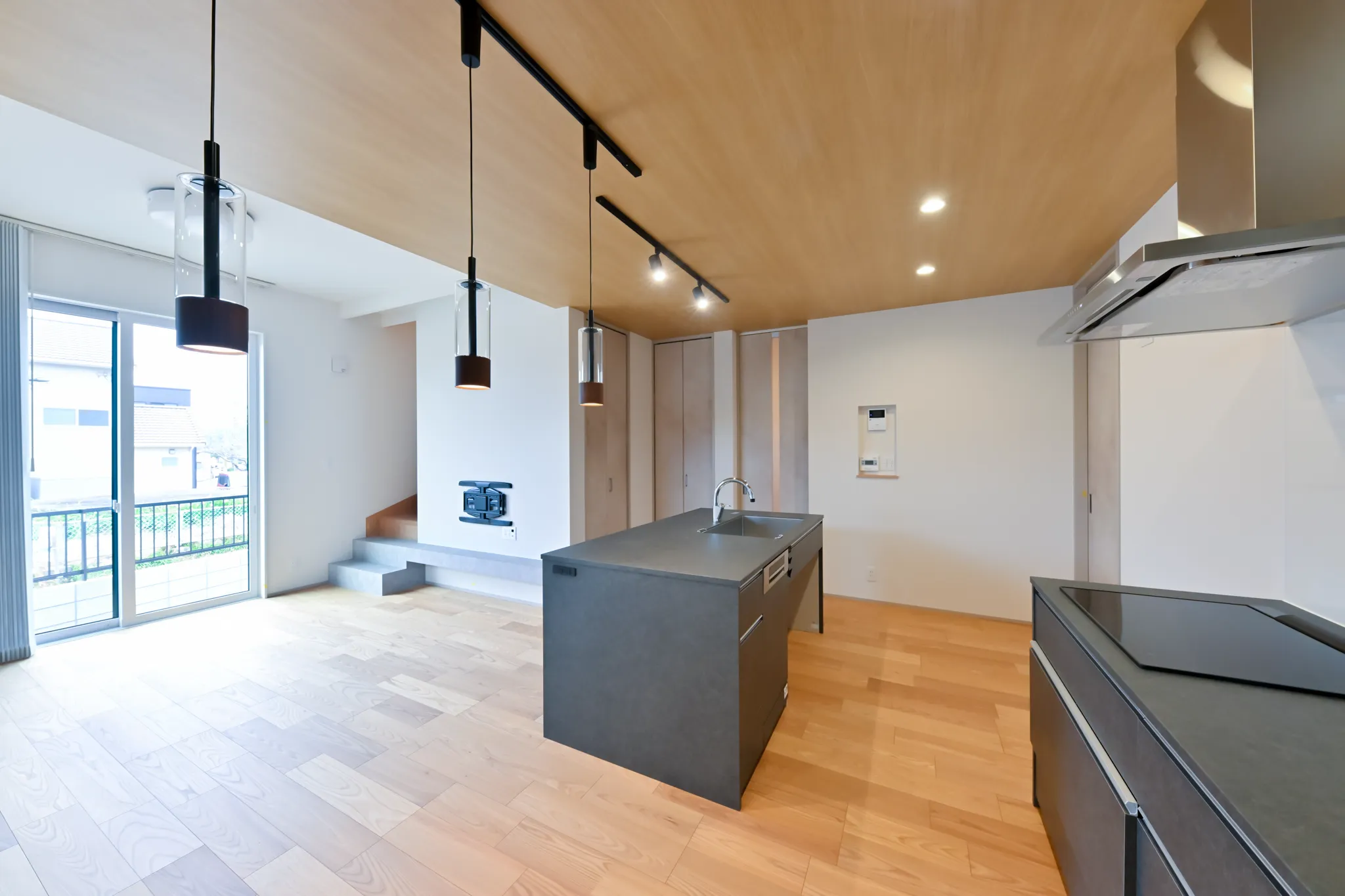 充実したLDKと高性能で、家族時間を満喫する住まい。